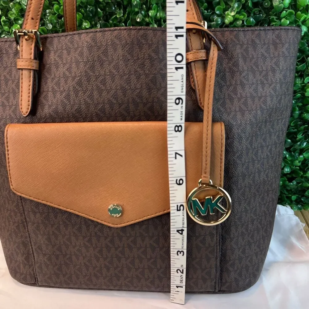 Michael Kors Jet Set Medium Pocket Tote Bag in Brown & Dust Cover Designer Tote